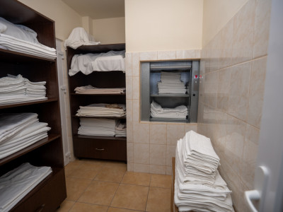 Hotel Miky Arad de vanzare bussiness operational functional - 38 camere imagine mica 60, foxfort.ro