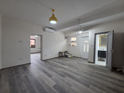 Apartament cu 2 camere cu curte proprie de vanzare zona - UTA imagine mica 2, foxfort.ro