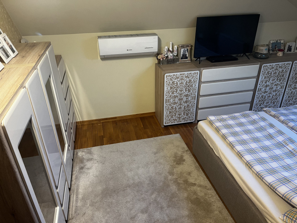 Casa individuala cu 4 camere de vanzare in zona Girocului 6, foxfort.ro