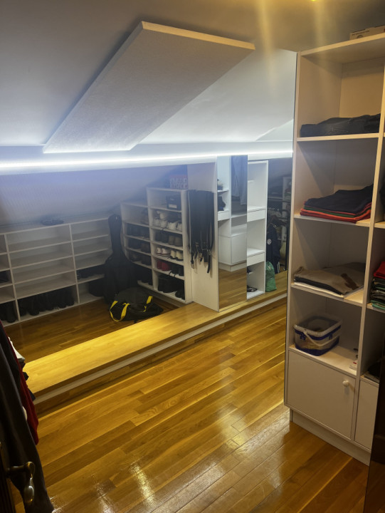 Casa individuala cu 4 camere de vanzare in zona Girocului 31, foxfort.ro