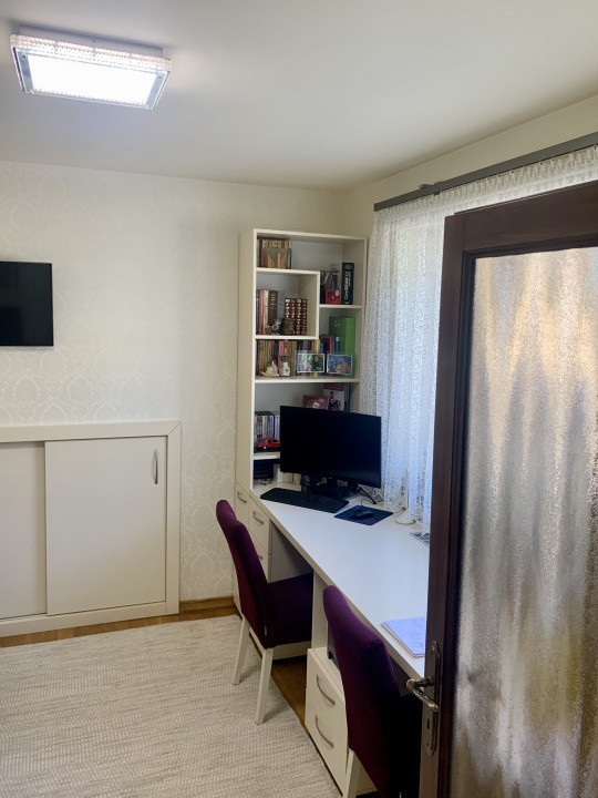 Casa individuala cu 4 camere de vanzare in zona Girocului 32, foxfort.ro