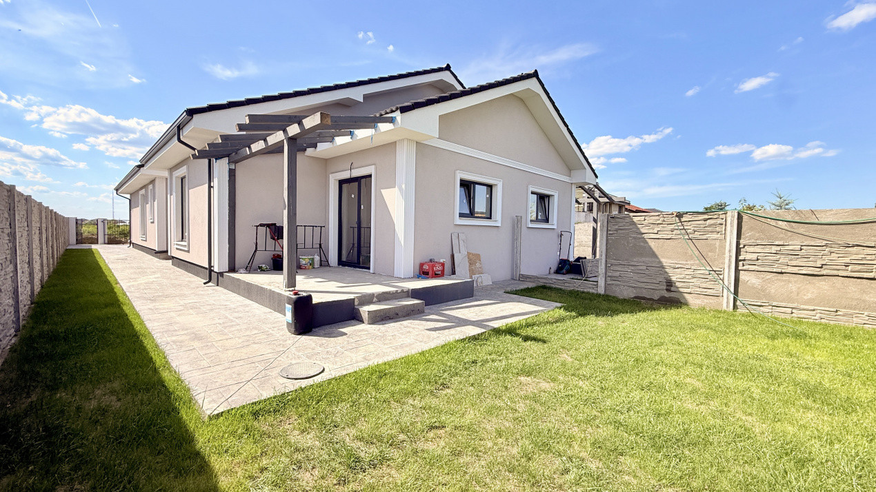 Duplex de vanzare, 3 camere + 2 bai - 96 mp - Mosnita Noua 1, foxfort.ro