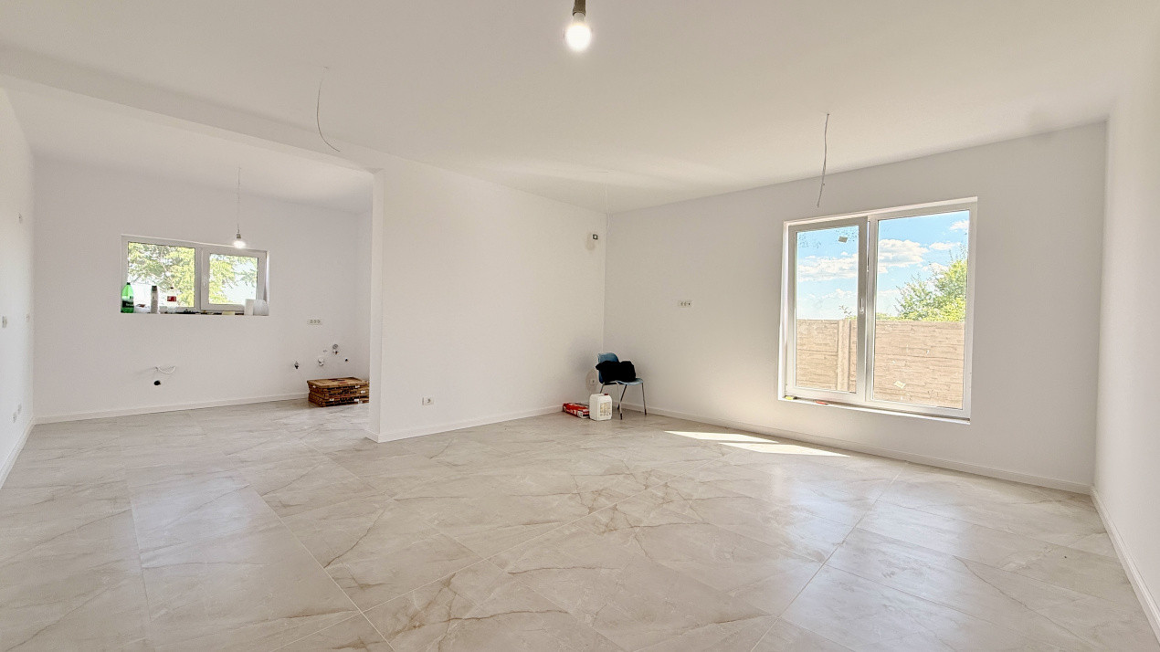 Duplex de vanzare, 3 camere + 2 bai - 96 mp - Mosnita Noua 3, foxfort.ro