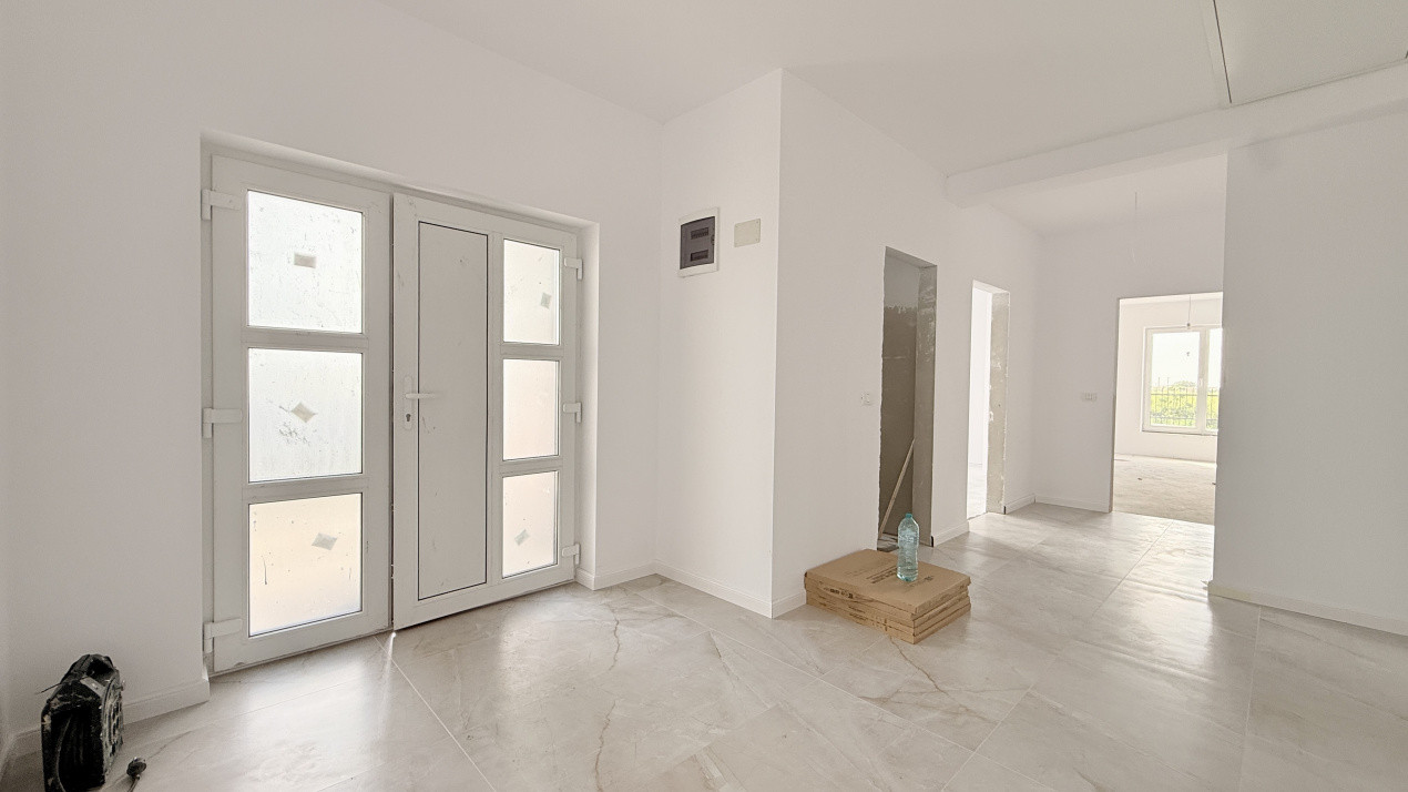 Duplex de vanzare, 3 camere + 2 bai - 96 mp - Mosnita Noua 7, foxfort.ro