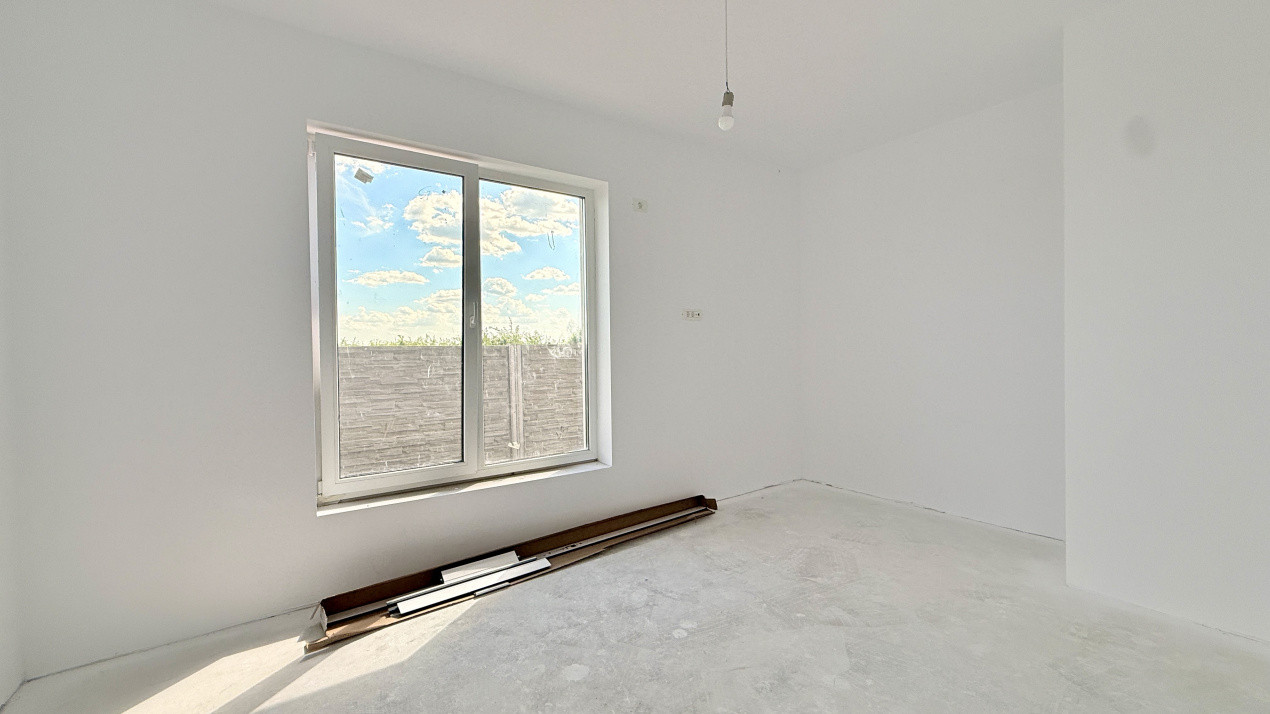 Duplex de vanzare, 3 camere + 2 bai - 96 mp - Mosnita Noua 9, foxfort.ro