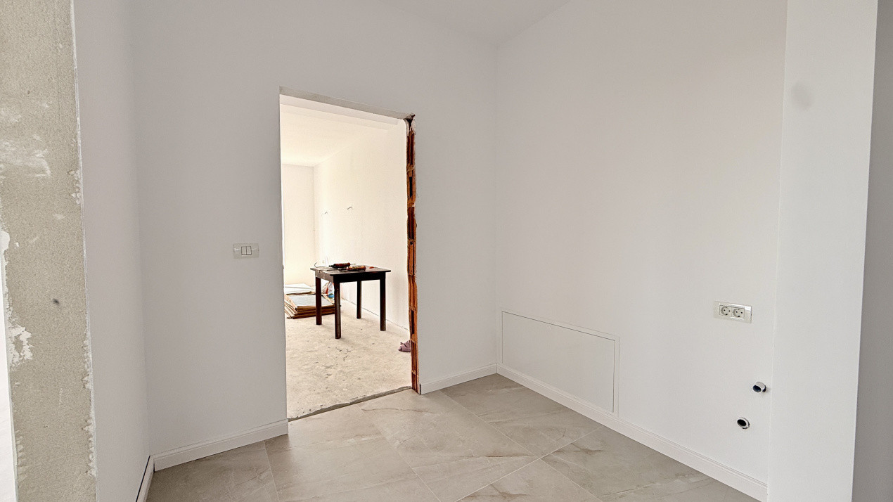 Duplex de vanzare, 3 camere + 2 bai - 96 mp - Mosnita Noua 13, foxfort.ro