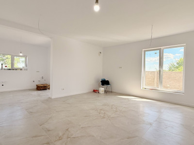 Duplex de vanzare, 3 camere + 2 bai - 96 mp - Mosnita Noua imagine mica 3, foxfort.ro