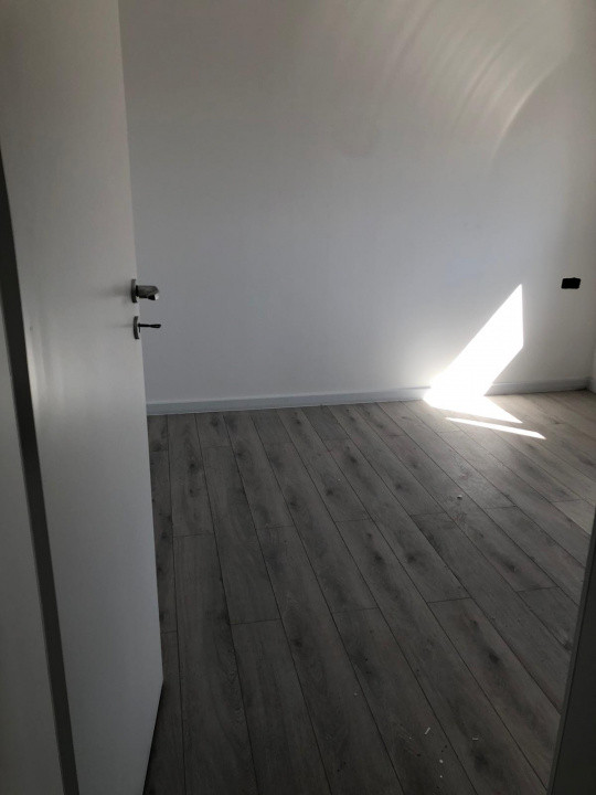 Duplex 4 camere,Giarmata 7, foxfort.ro