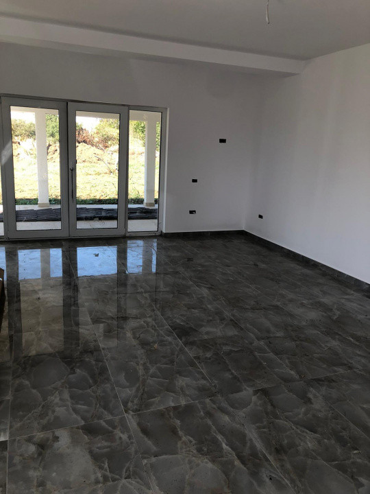 Duplex 4 camere,Giarmata 21, foxfort.ro