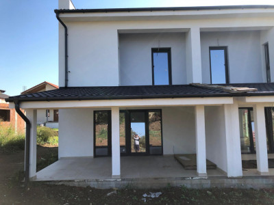 Duplex 4 camere,Giarmata