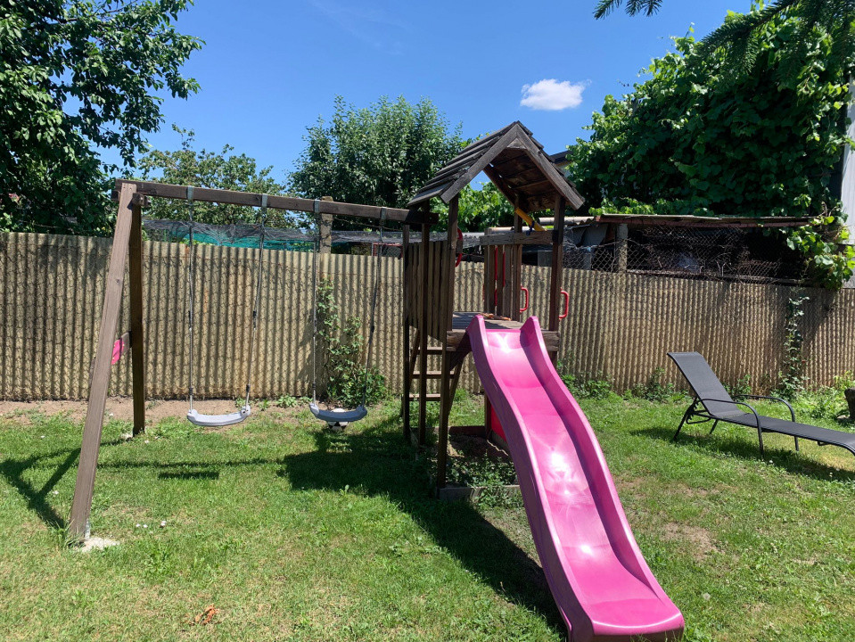 Casa de vanzare cu 3 camere si teren de 540 mp, zona Freidorf 10, foxfort.ro