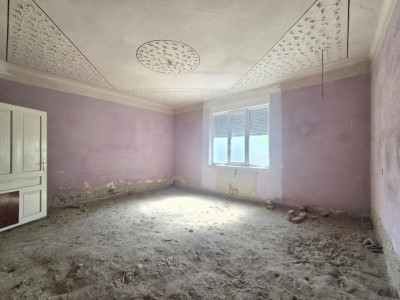 Casa individuala de vanzare | Zona Functionarilor | 150 mp utili | 5+1 Camere imagine mica 8, foxfort.ro