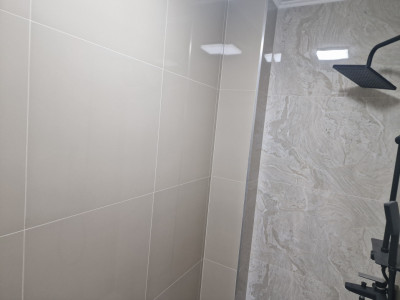 Spatiu generos pentru inchiriere in Izvin imagine mica 4, foxfort.ro