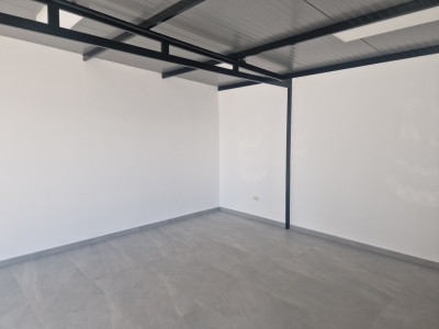 Spatiu generos pentru inchiriere in Izvin imagine mica 2, foxfort.ro