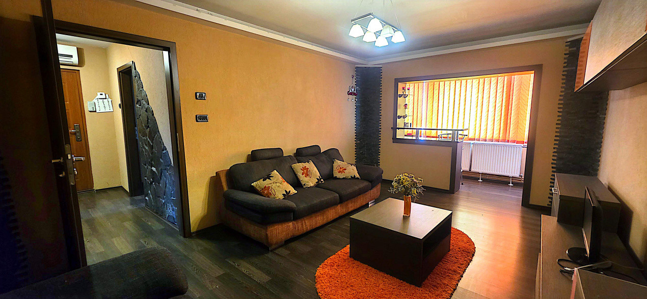 Apartament cu 3 camere de inchiriat in Arad, zona Aradul Nou 1, foxfort.ro