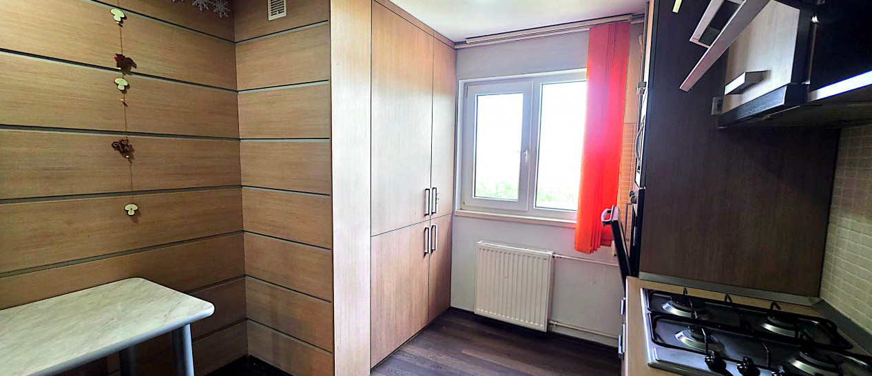 Apartament cu 3 camere de inchiriat in Arad, zona Aradul Nou 8, foxfort.ro