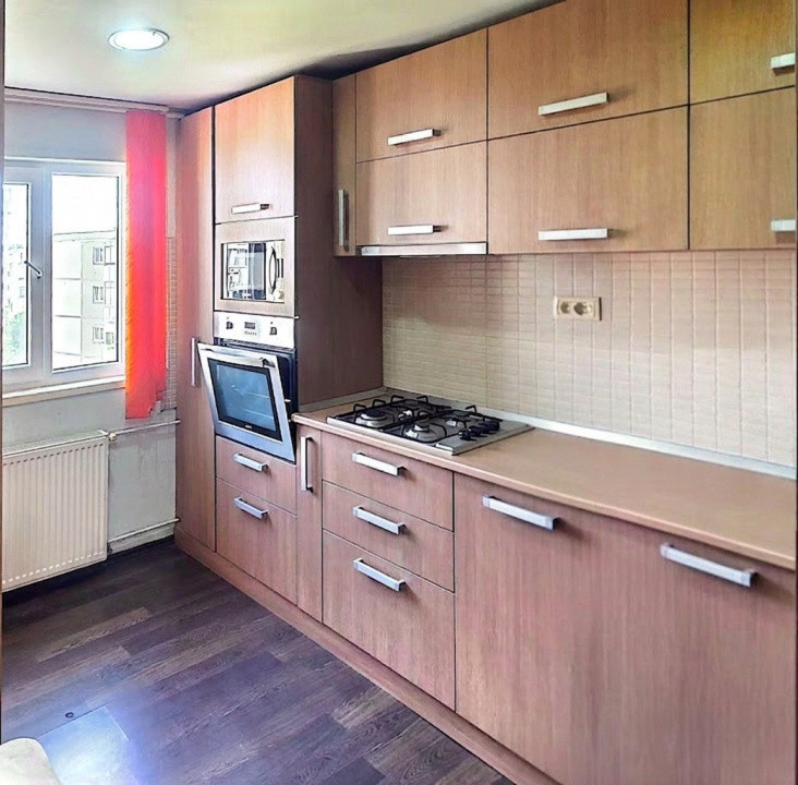 Apartament cu 3 camere de inchiriat in Arad, zona Aradul Nou 9, foxfort.ro