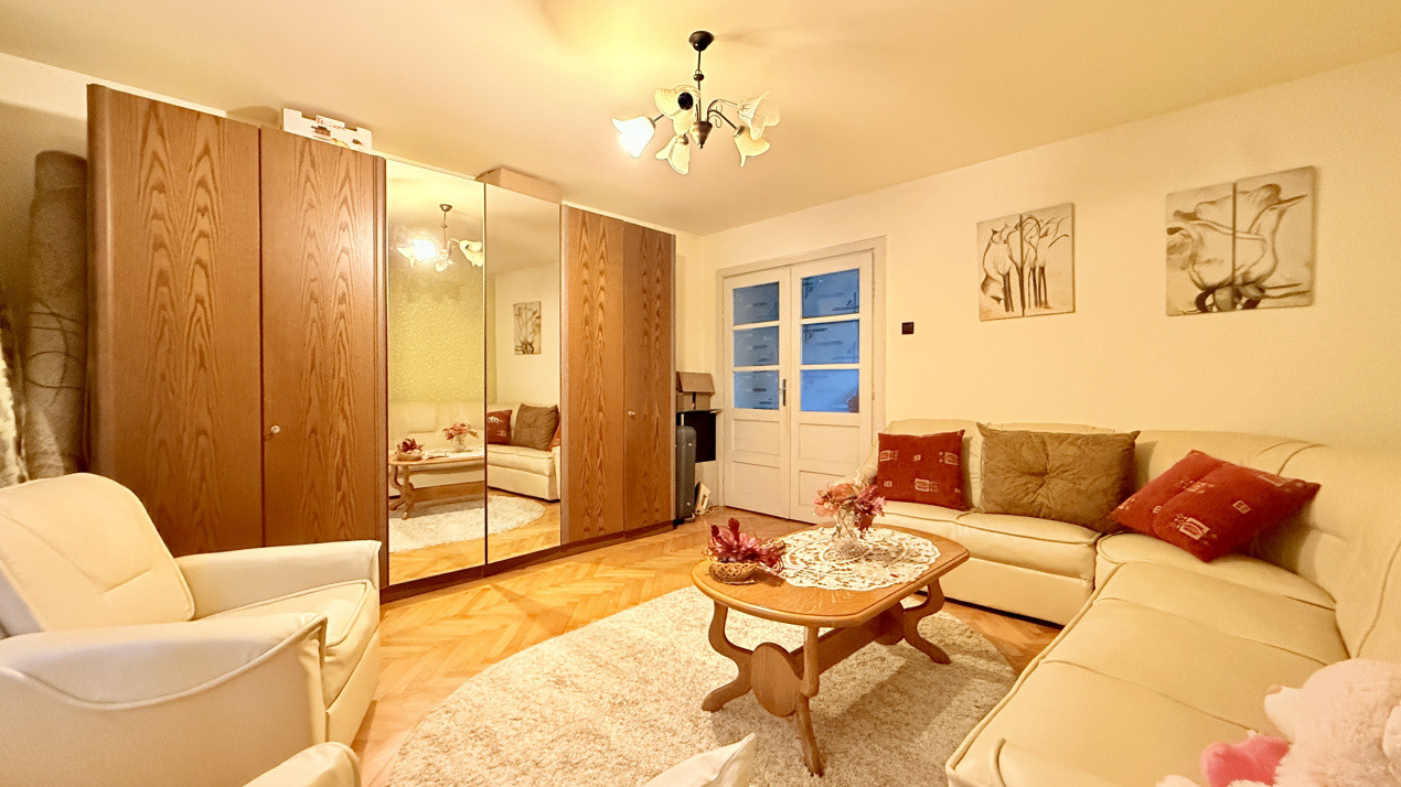 Casa individuala de vanzare, 5 camere - Timisoara 2, foxfort.ro
