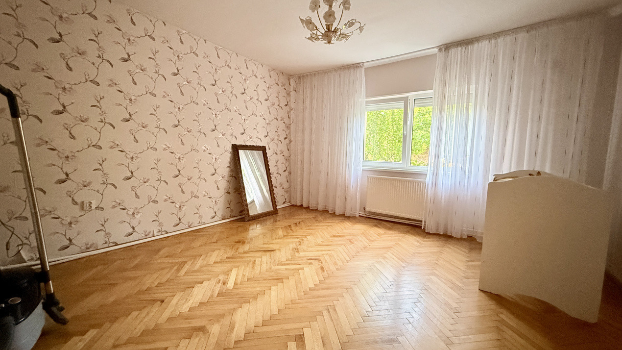 Casa individuala de vanzare, 5 camere - Timisoara 3, foxfort.ro