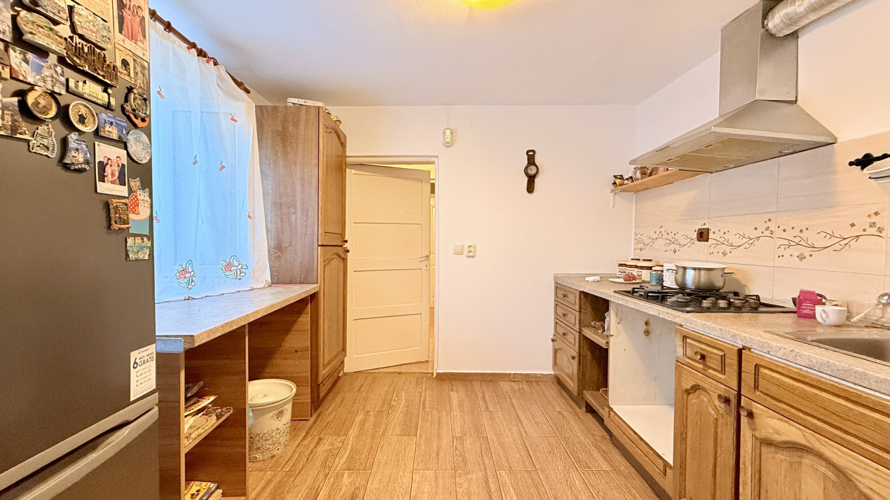 Casa individuala de vanzare, 5 camere - Timisoara 11, foxfort.ro