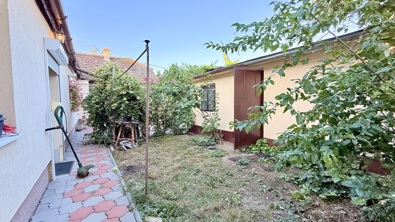 Casa individuala de vanzare, 5 camere - Timisoara 24, foxfort.ro