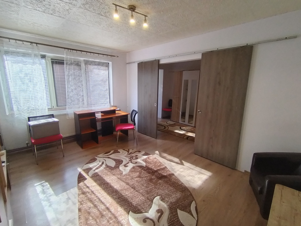 Apartament cu 2 camere de vanzare in Timisoara, zona P-ta Doina 3, foxfort.ro