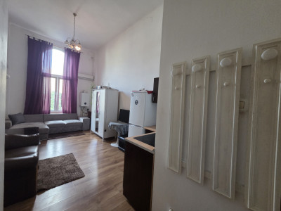 Apartament central de inchiriat | Etaj 1 | Mobilat | Centrala Proprie imagine mica 4, foxfort.ro
