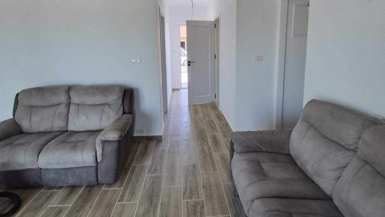 Duplex 4 camere si teren de 300 mp,  zona Mosnita Veche - V10028  11, foxfort.ro