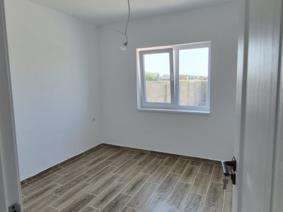 Duplex 4 camere si teren de 300 mp,  zona Mosnita Veche - V10028  imagine mica 4, foxfort.ro