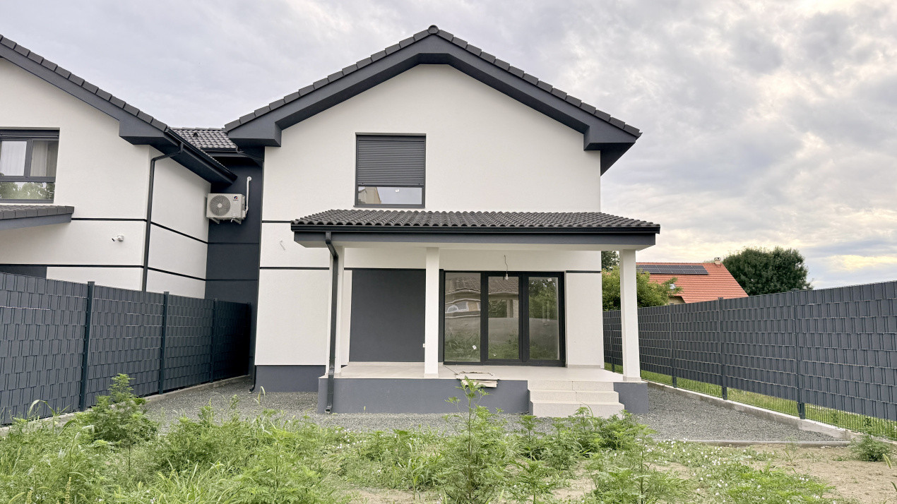 Duplex de vanzare 4 camere - curent trifazic - toate utilitatile, Mosnita Veche 1, foxfort.ro