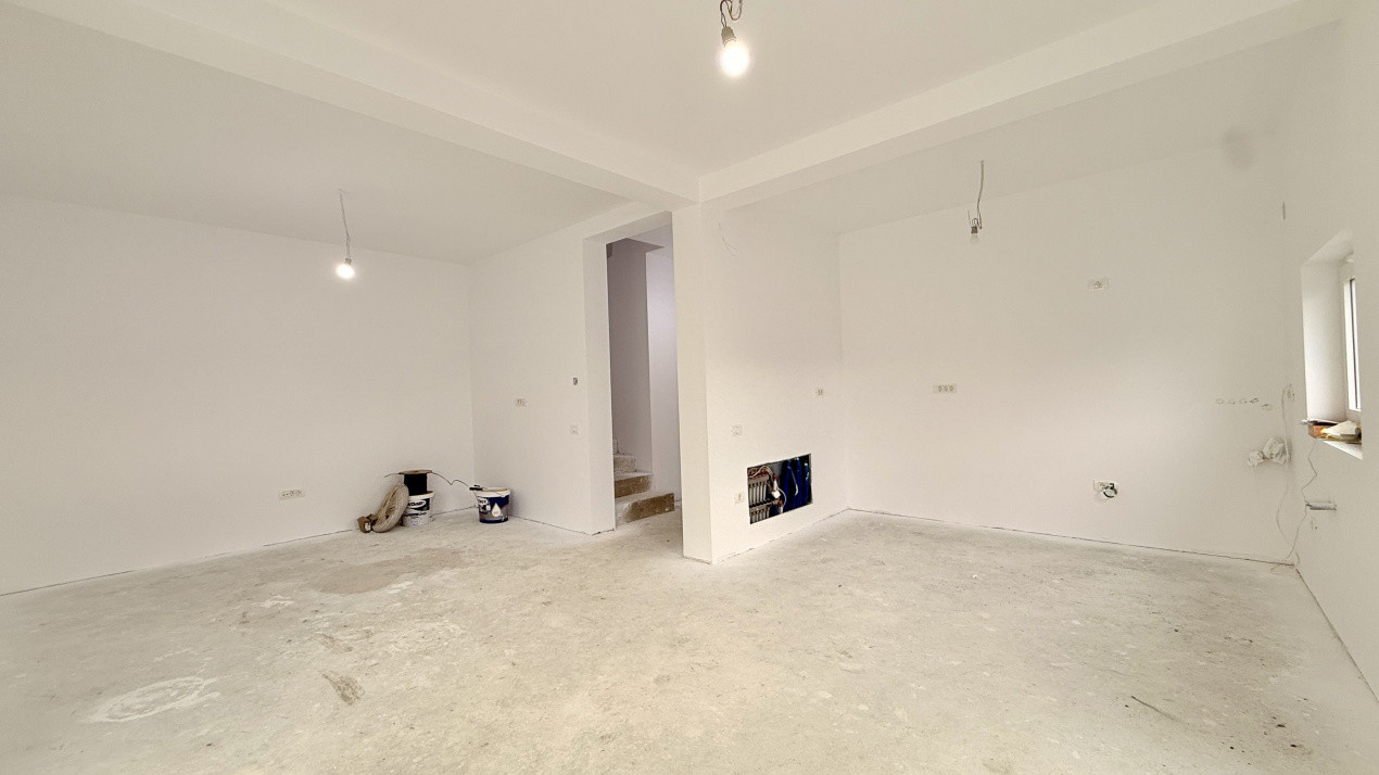 Duplex de vanzare 4 camere - curent trifazic - toate utilitatile, Mosnita Veche 3, foxfort.ro