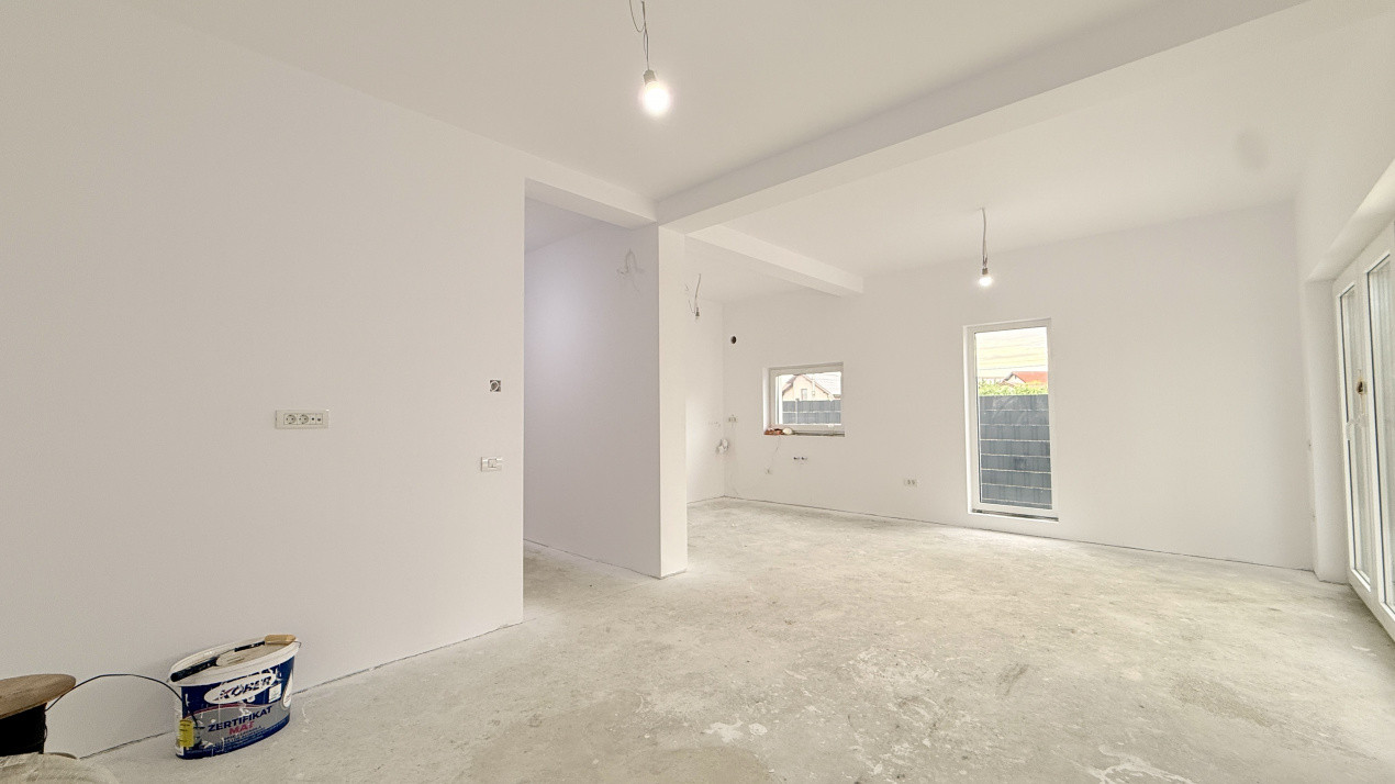 Duplex de vanzare 4 camere - curent trifazic - toate utilitatile, Mosnita Veche 4, foxfort.ro
