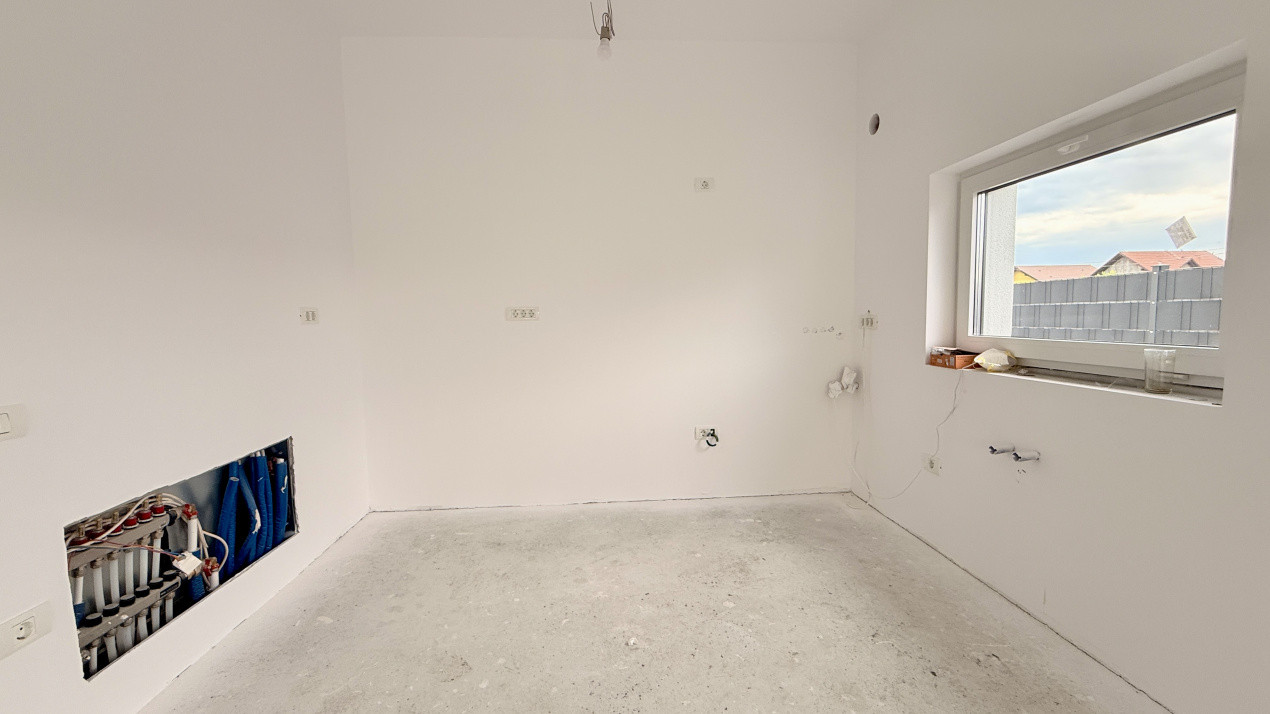 Duplex de vanzare 4 camere - curent trifazic - toate utilitatile, Mosnita Veche 7, foxfort.ro
