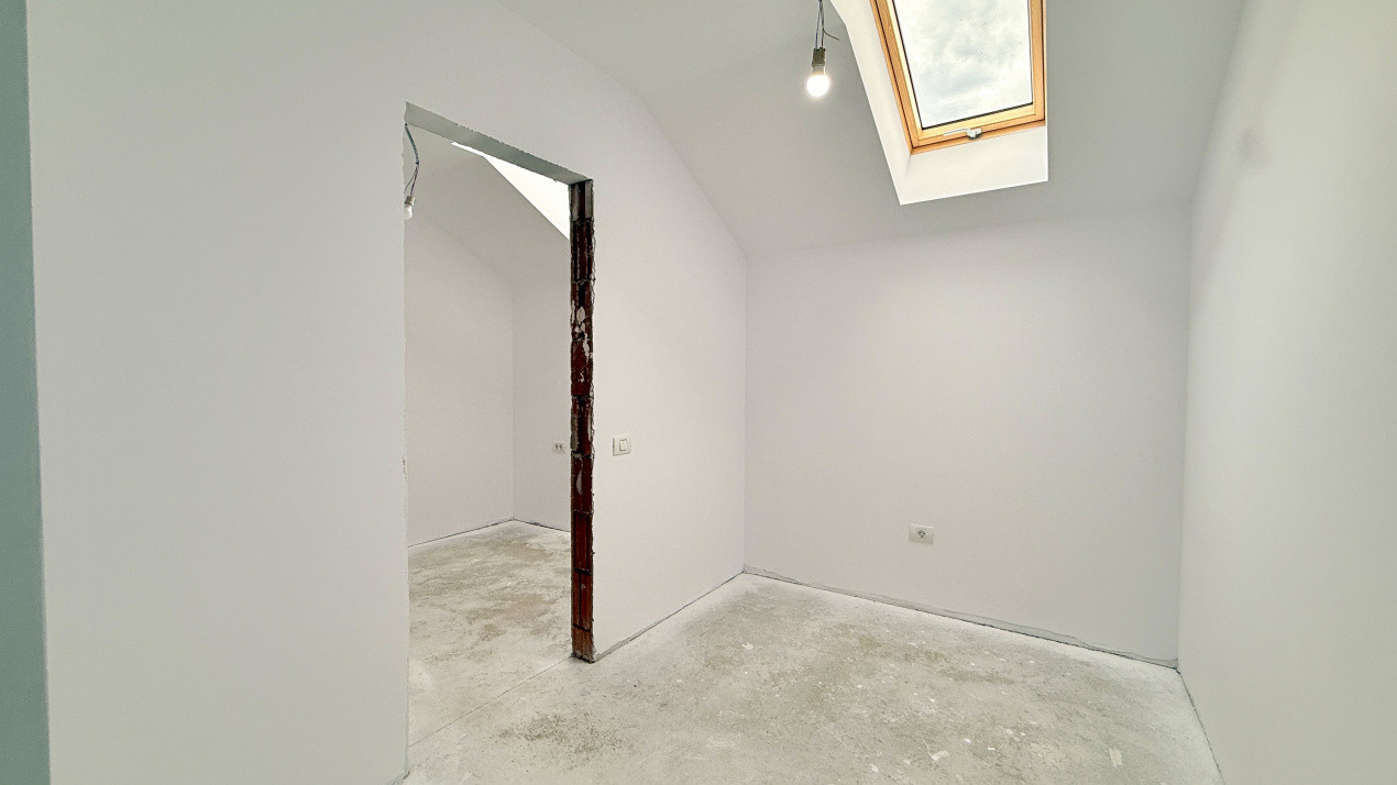 Duplex de vanzare 4 camere - curent trifazic - toate utilitatile, Mosnita Veche 12, foxfort.ro