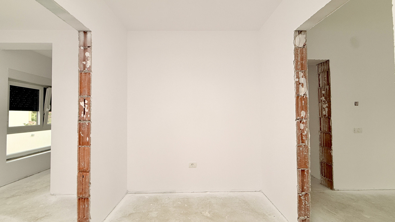 Duplex de vanzare 4 camere - curent trifazic - toate utilitatile, Mosnita Veche 13, foxfort.ro