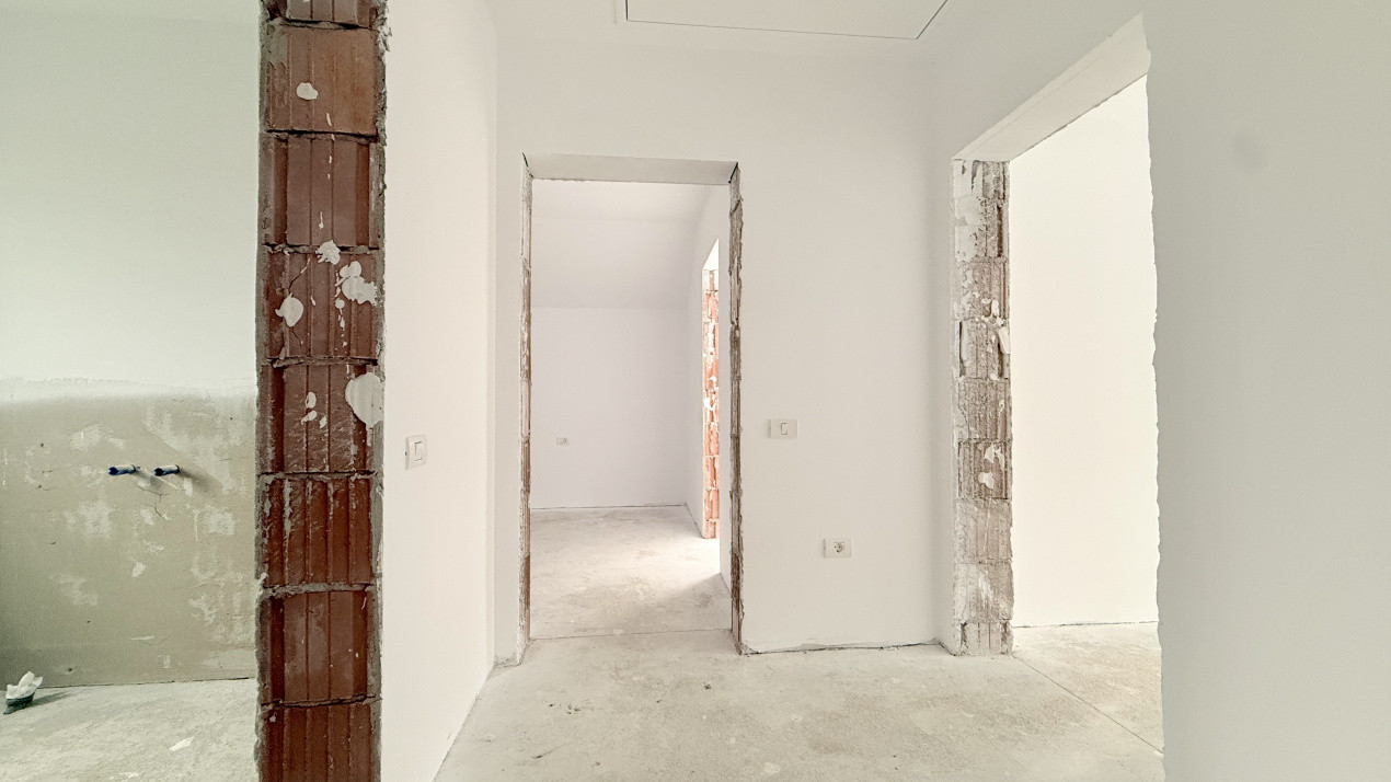 Duplex de vanzare 4 camere - curent trifazic - toate utilitatile, Mosnita Veche 18, foxfort.ro