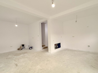 Duplex de vanzare 4 camere - curent trifazic - toate utilitatile, Mosnita Veche imagine mica 3, foxfort.ro