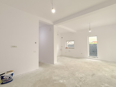 Duplex de vanzare 4 camere - curent trifazic - toate utilitatile, Mosnita Veche imagine mica 4, foxfort.ro