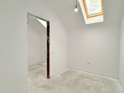 Duplex de vanzare 4 camere - curent trifazic - toate utilitatile, Mosnita Veche imagine mica 12, foxfort.ro
