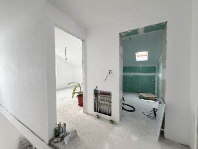 Duplex la cheie cu 3 camere, toate utilitatile - in Mosnita Veche imagine mica 7, foxfort.ro