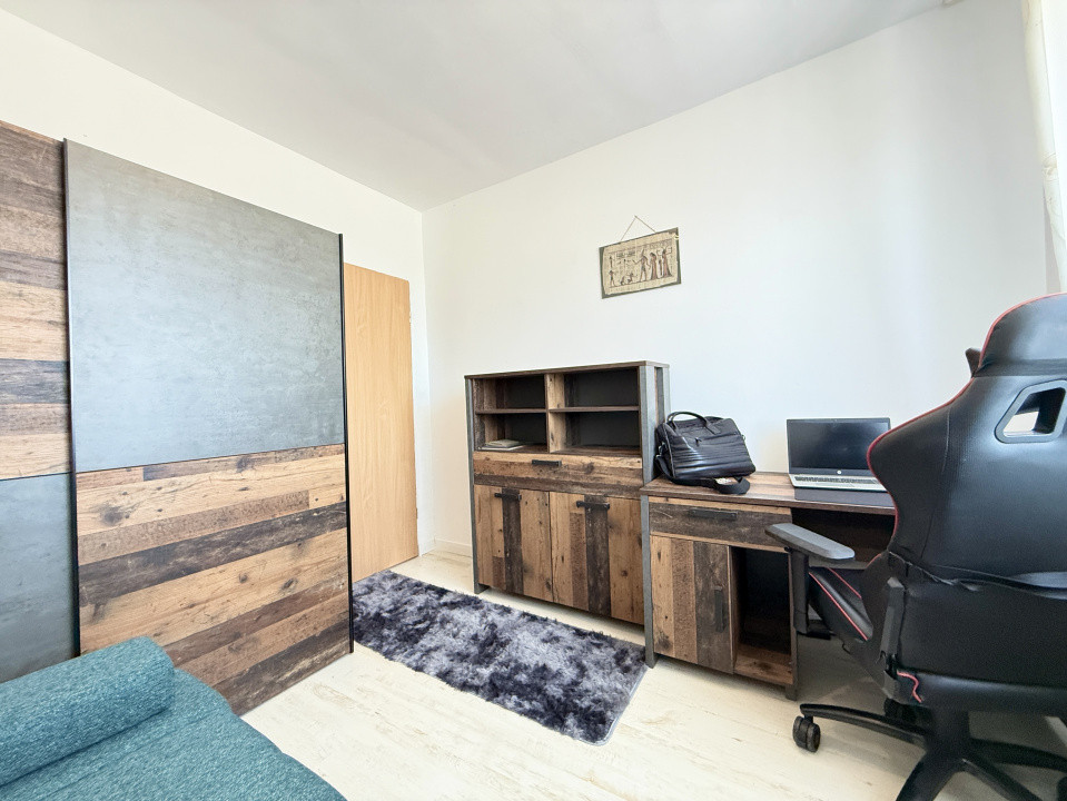 Apartament cu 3 camere, de vanzare in zona Circumvalatiunii 21, foxfort.ro
