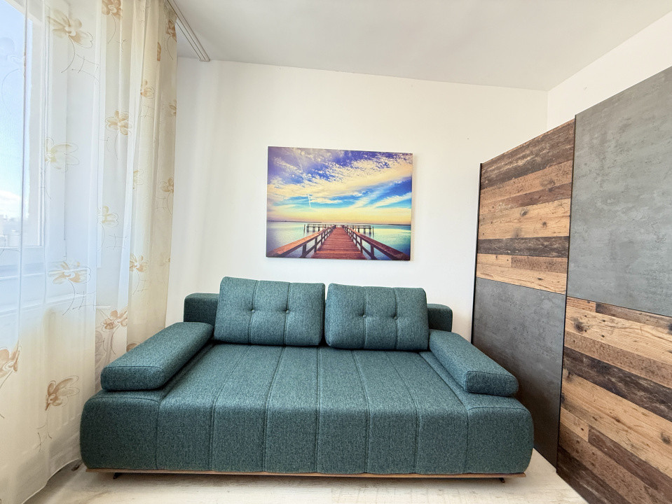 Apartament cu 3 camere, de vanzare in zona Circumvalatiunii 23, foxfort.ro