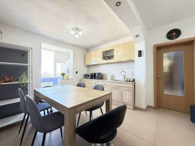 Apartament cu 3 camere, de vanzare in zona Circumvalatiunii imagine mica 4, foxfort.ro