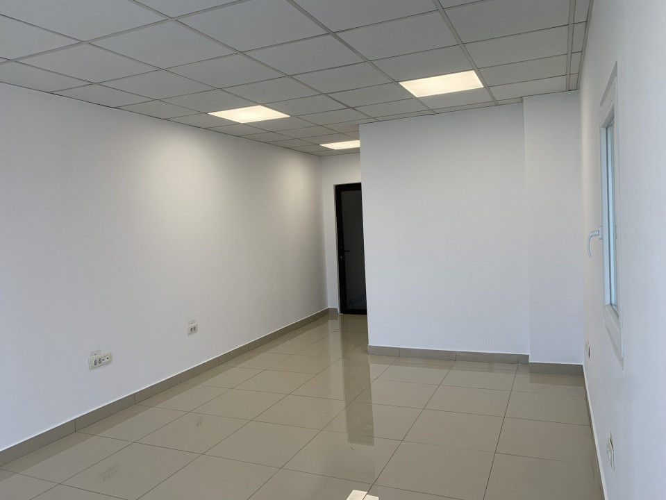 Hala industriala 380 mp + 40 mp de birou, zona - Calea Sagului  16, foxfort.ro
