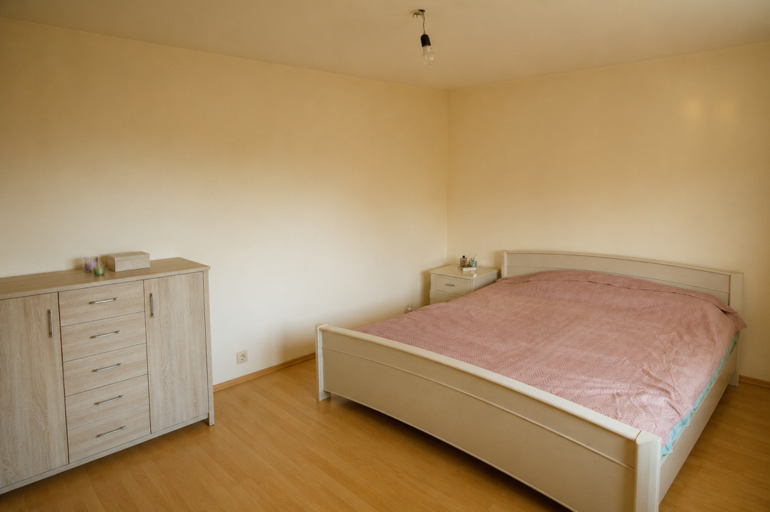 Apartament de vanzare cu 3 camere de 75 mp, zona Bucovina 3, foxfort.ro