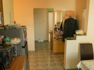 Apartament de vanzare cu 3 camere de 75 mp, zona Bucovina imagine mica 13, foxfort.ro