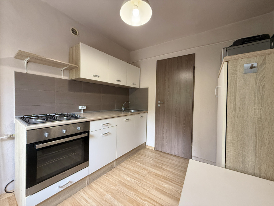 Apartament cu 2 camere, 57 mp de vanzare in zona Bucovina 2, foxfort.ro