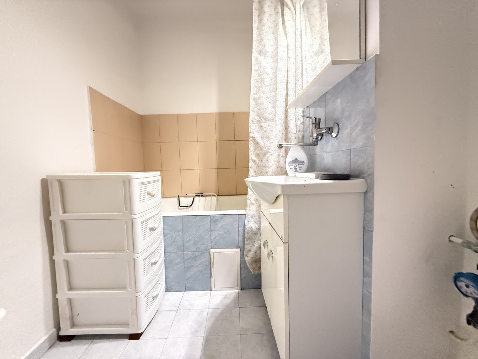 Apartament cu 2 camere, 57 mp de vanzare in zona Bucovina 4, foxfort.ro