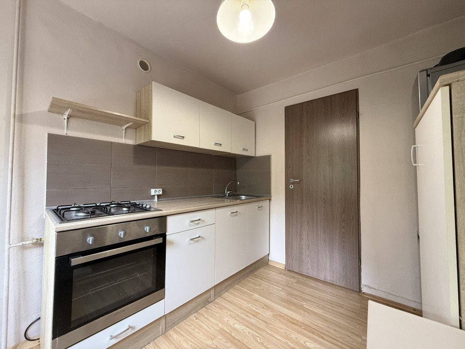 Apartament cu 2 camere, 57 mp de vanzare in zona Bucovina 24, foxfort.ro