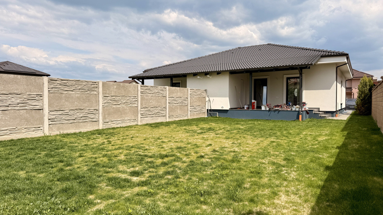 Duplex de vanzare, 3 camere + teren 330 mp, Mosnita Noua 2, foxfort.ro
